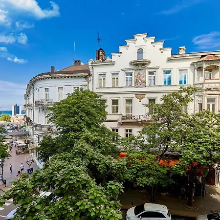 Daire Apartments *