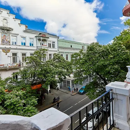 Daire Apartments